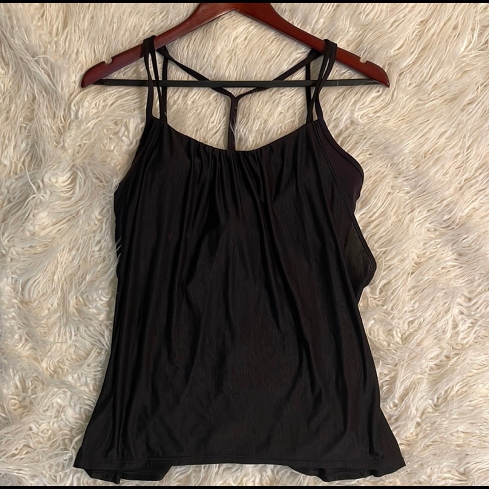 Lululemon built in bra tank in black (discontinued) size 6
